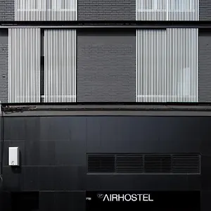 Airhostel Barcelona Airport 24h אכסניה אל פראט דה לוברגאט