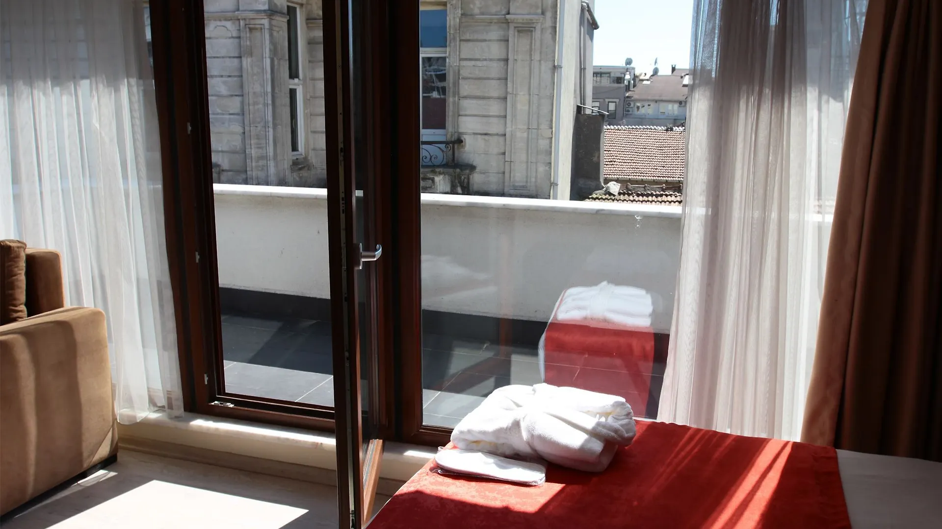 The Legend Platine Suite Istanbul 3*,